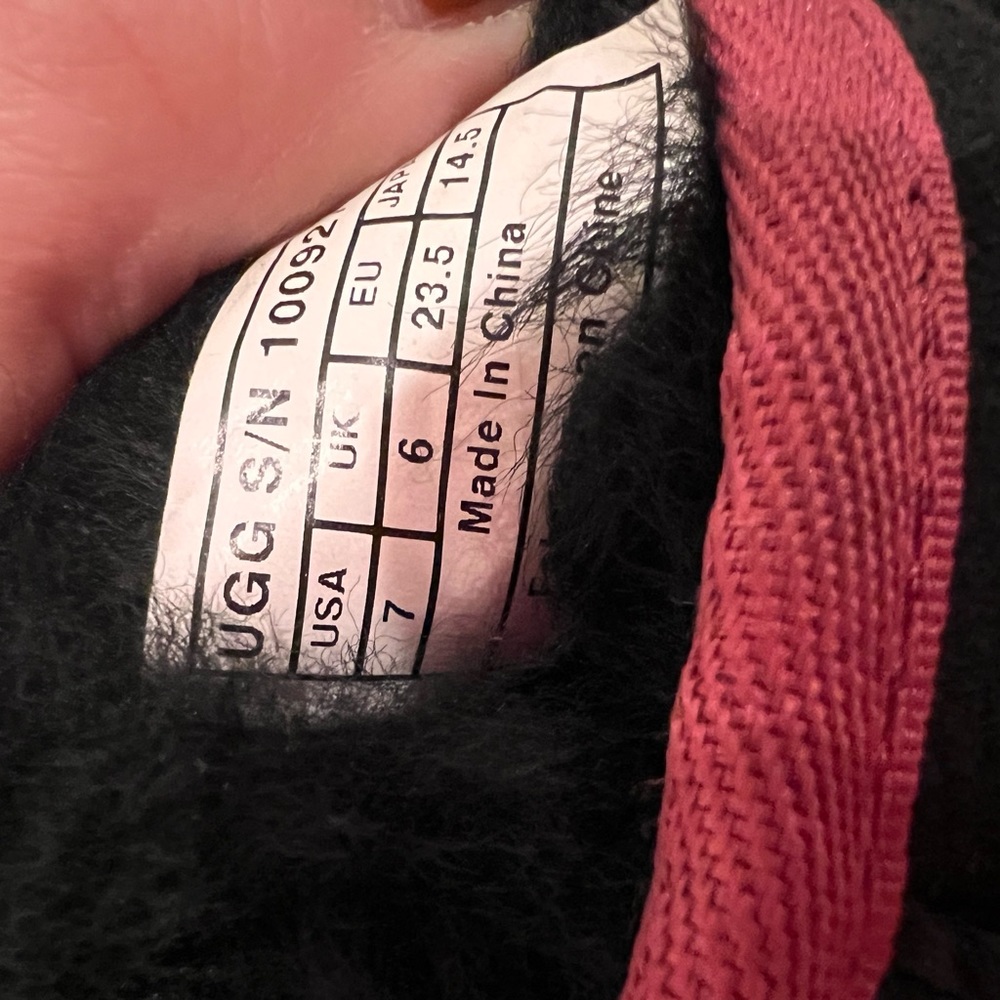 Authentic UGG boots - Picture 5 of 5